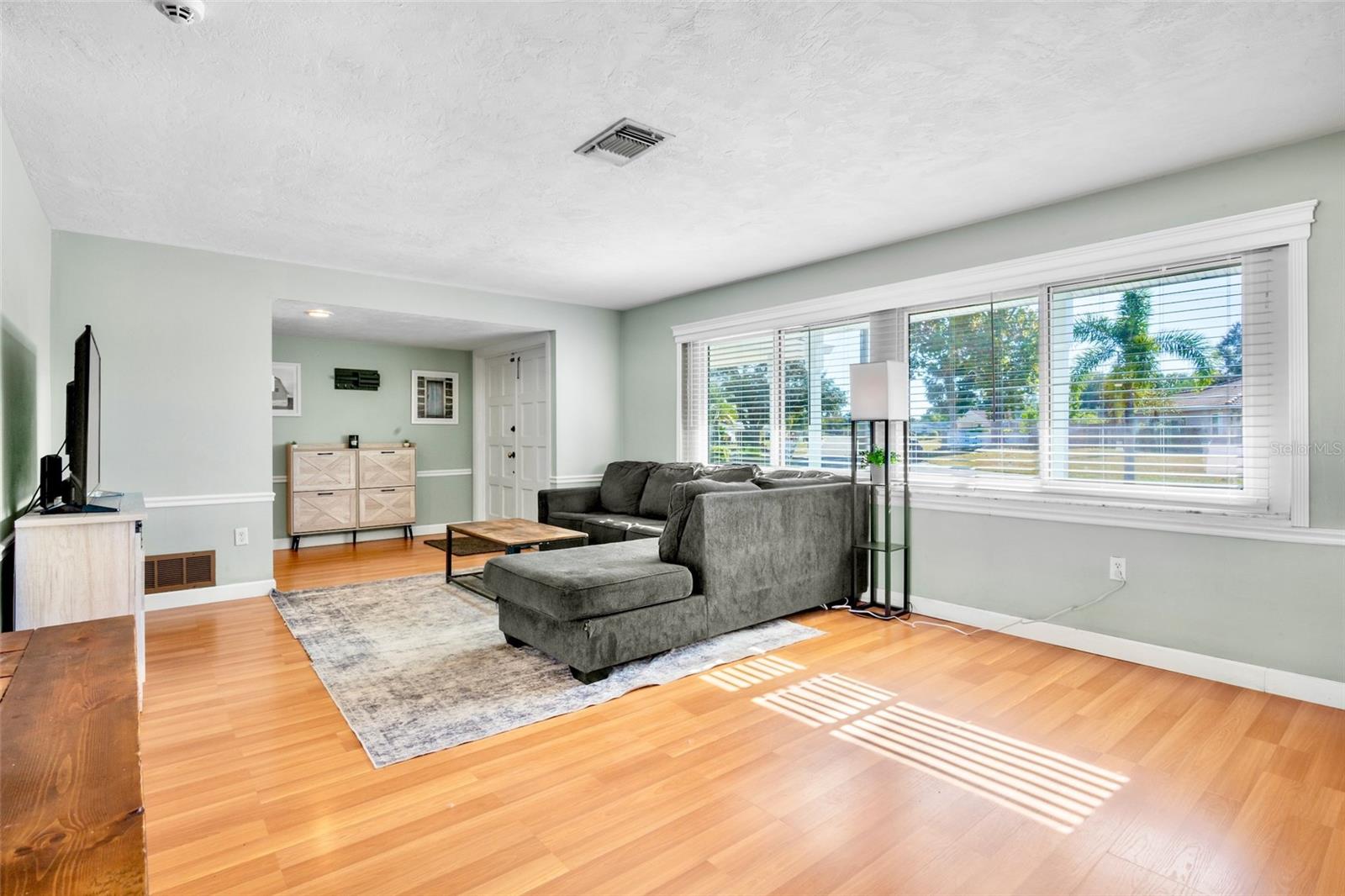 FRST LAKES COUNTRY CLUB ESTATES - Residential