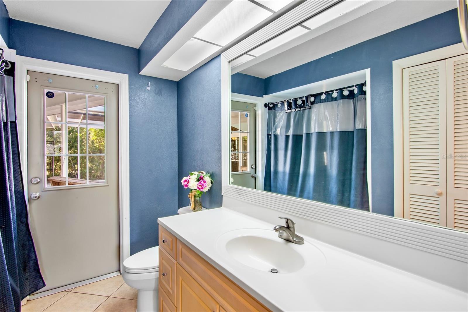 FRST LAKES COUNTRY CLUB ESTATES - Residential