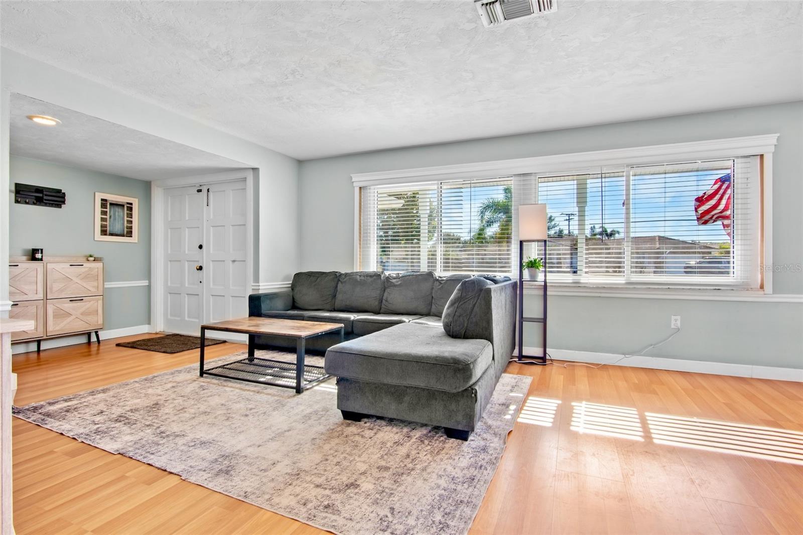 FRST LAKES COUNTRY CLUB ESTATES - Residential