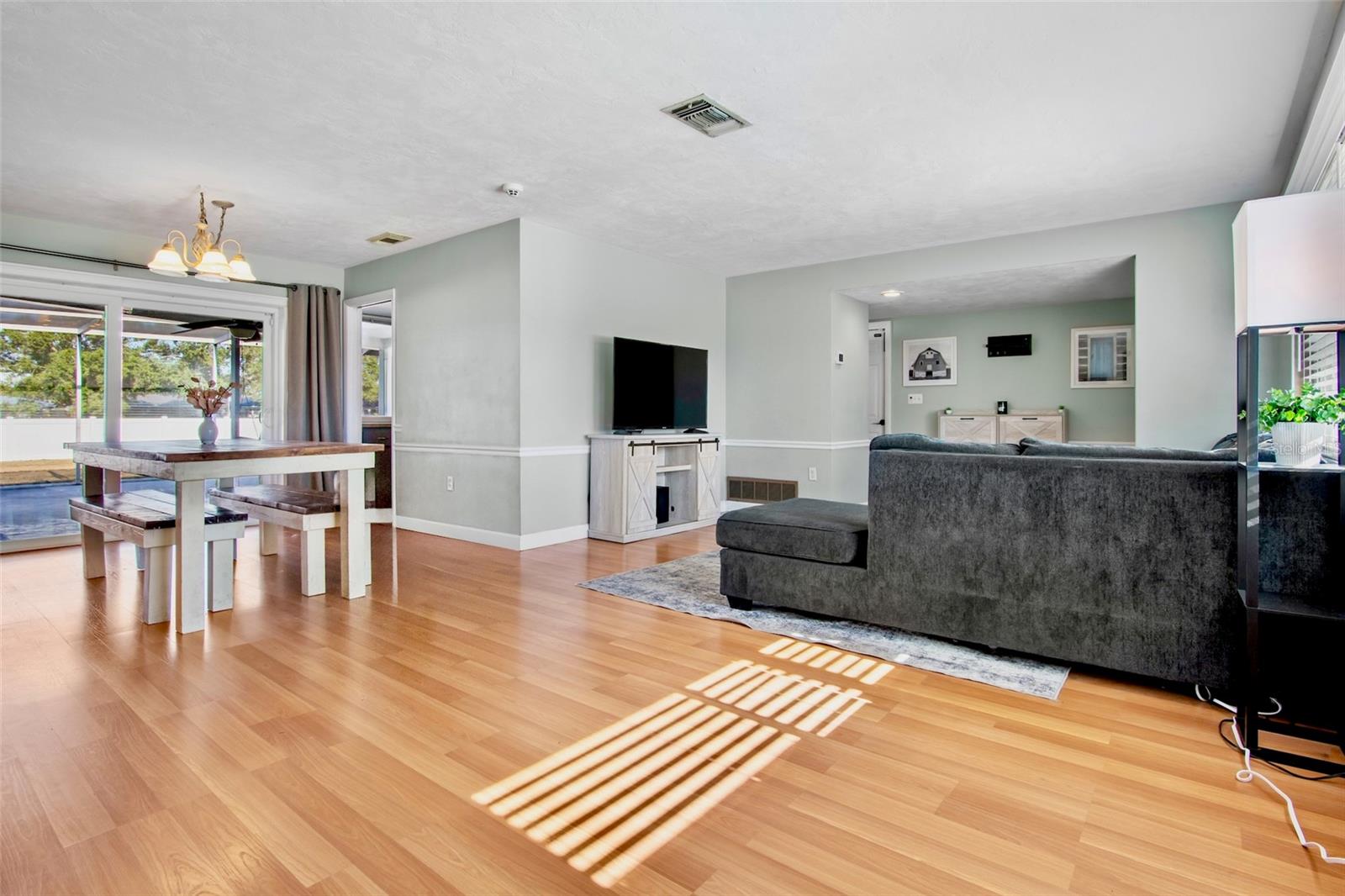 FRST LAKES COUNTRY CLUB ESTATES - Residential