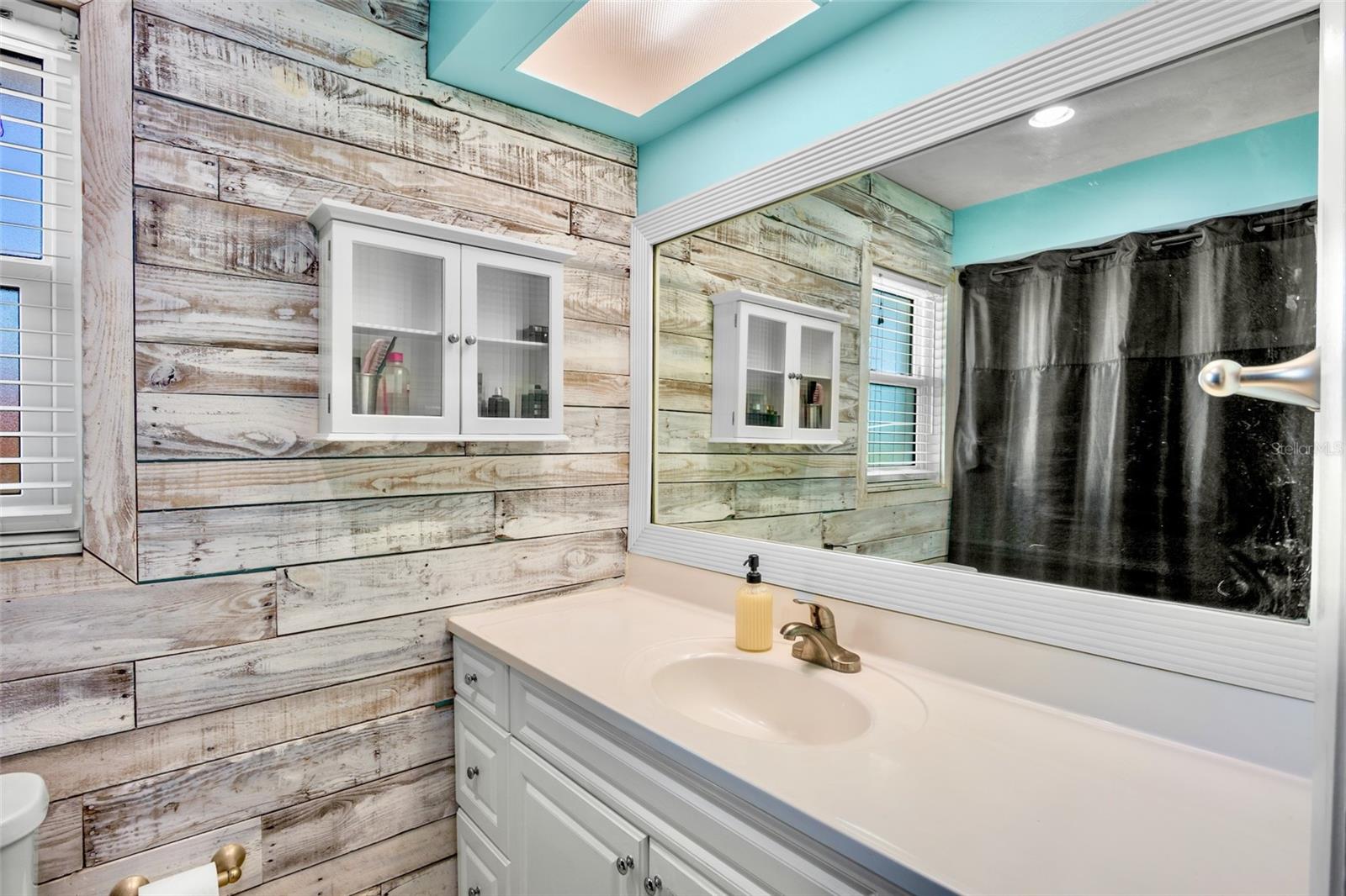 FRST LAKES COUNTRY CLUB ESTATES - Residential