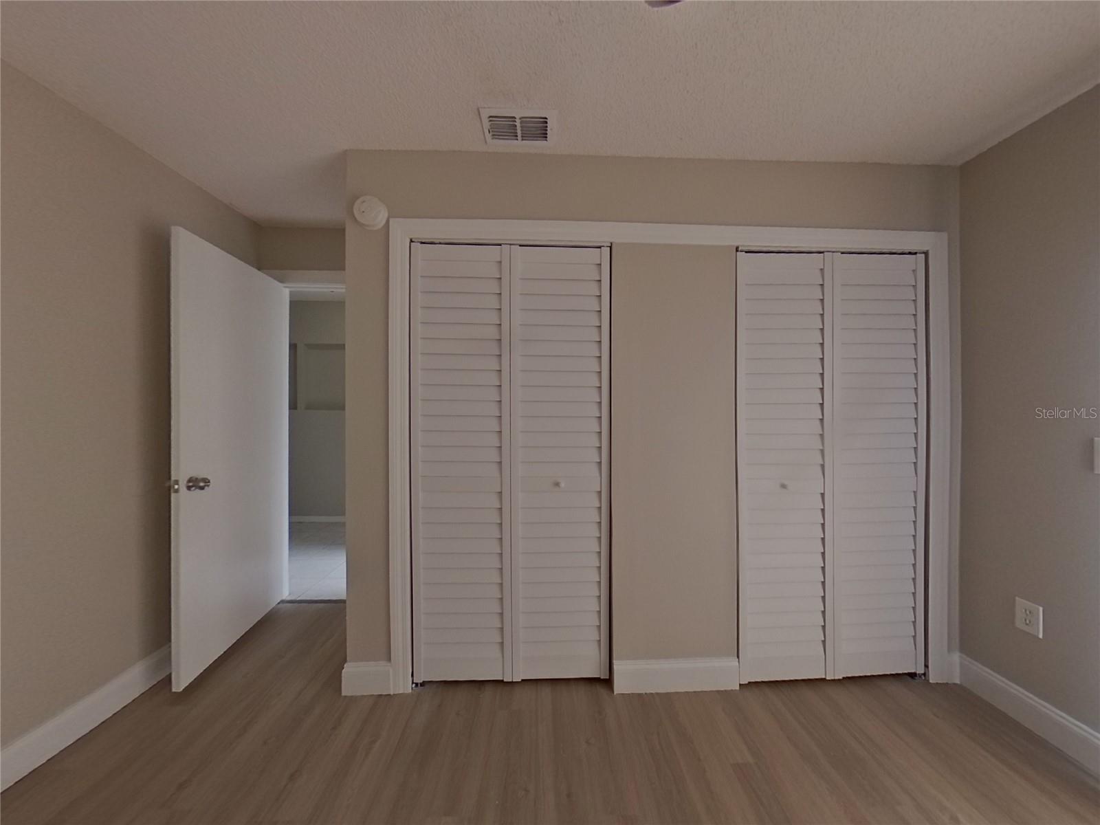 CURRY FORD WOODS - Residential Lease