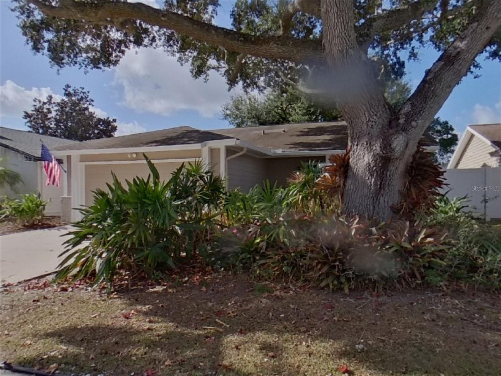 CURRY FORD WOODS - Residential Lease