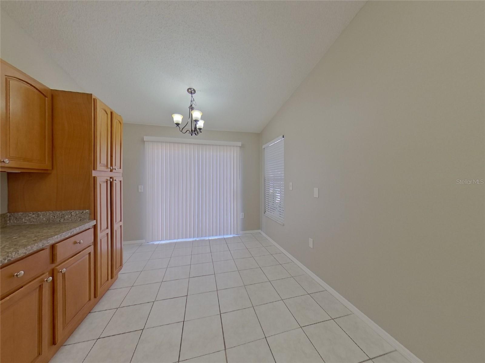 CURRY FORD WOODS - Residential Lease