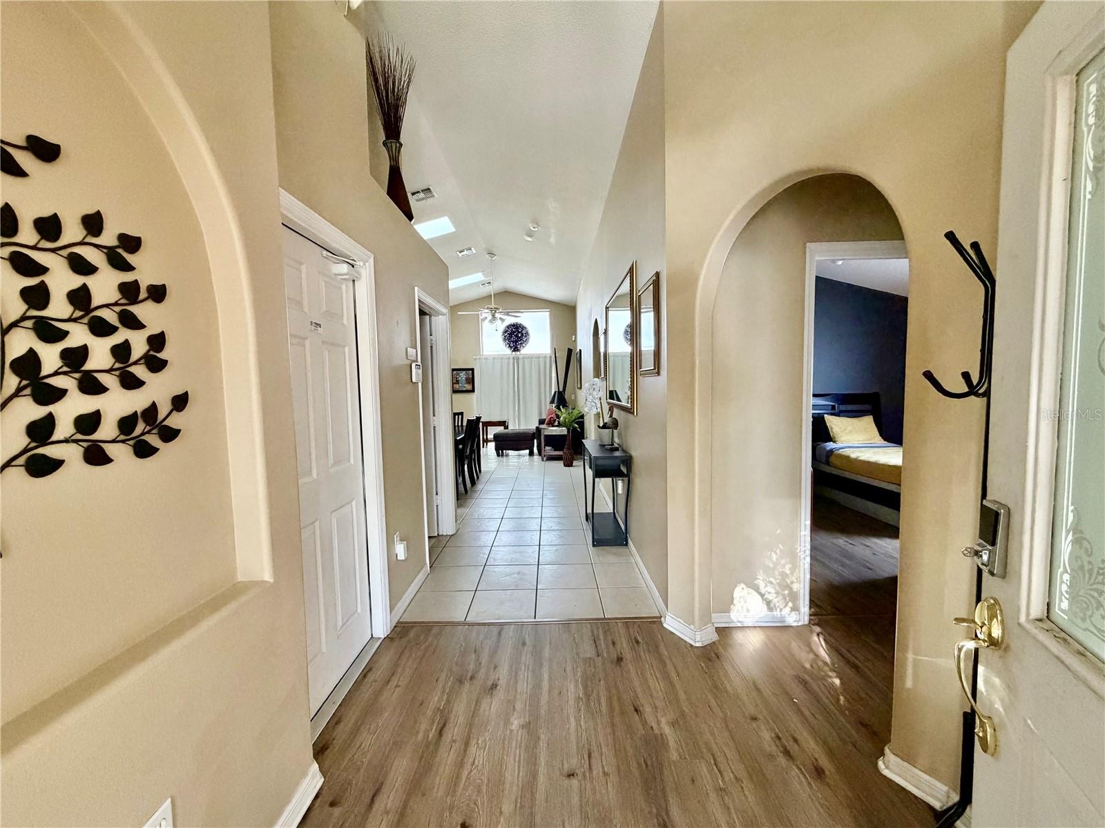 2564 BEAR CREEK COURT