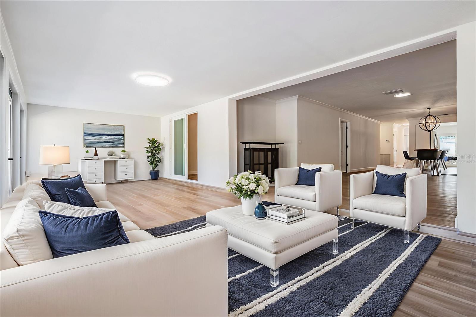 BOCA CIEGA POINT EAST - Residential