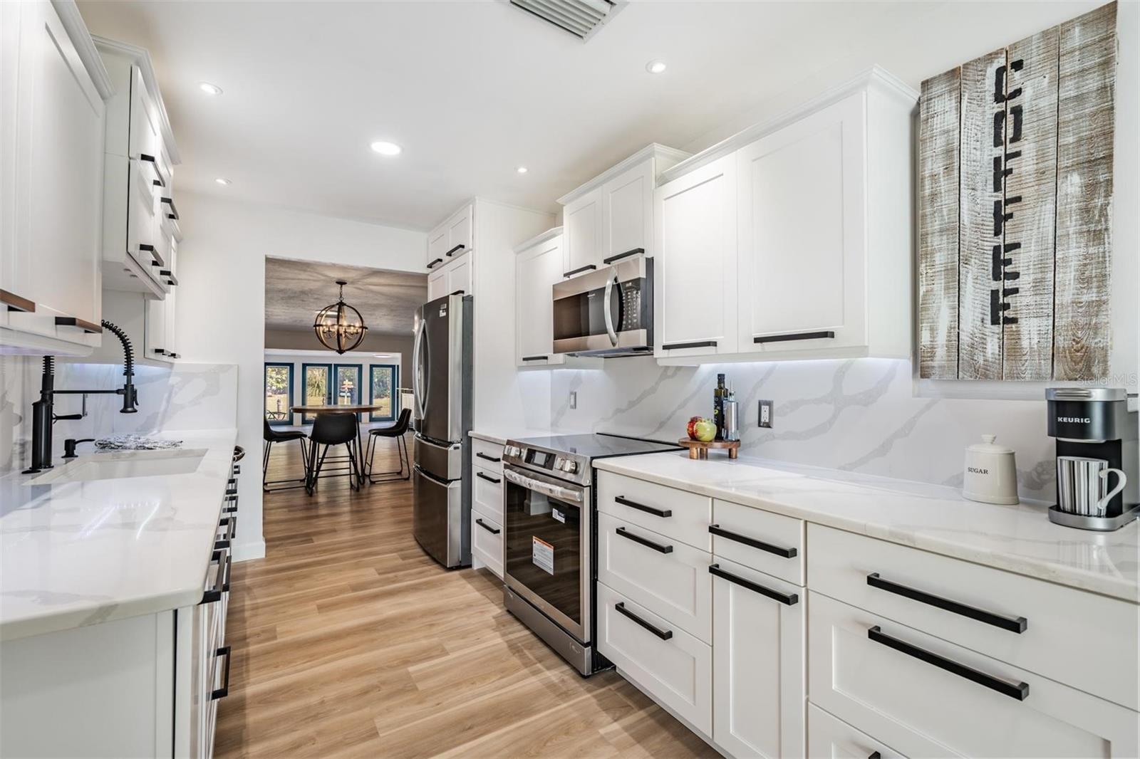 BOCA CIEGA POINT EAST - Residential