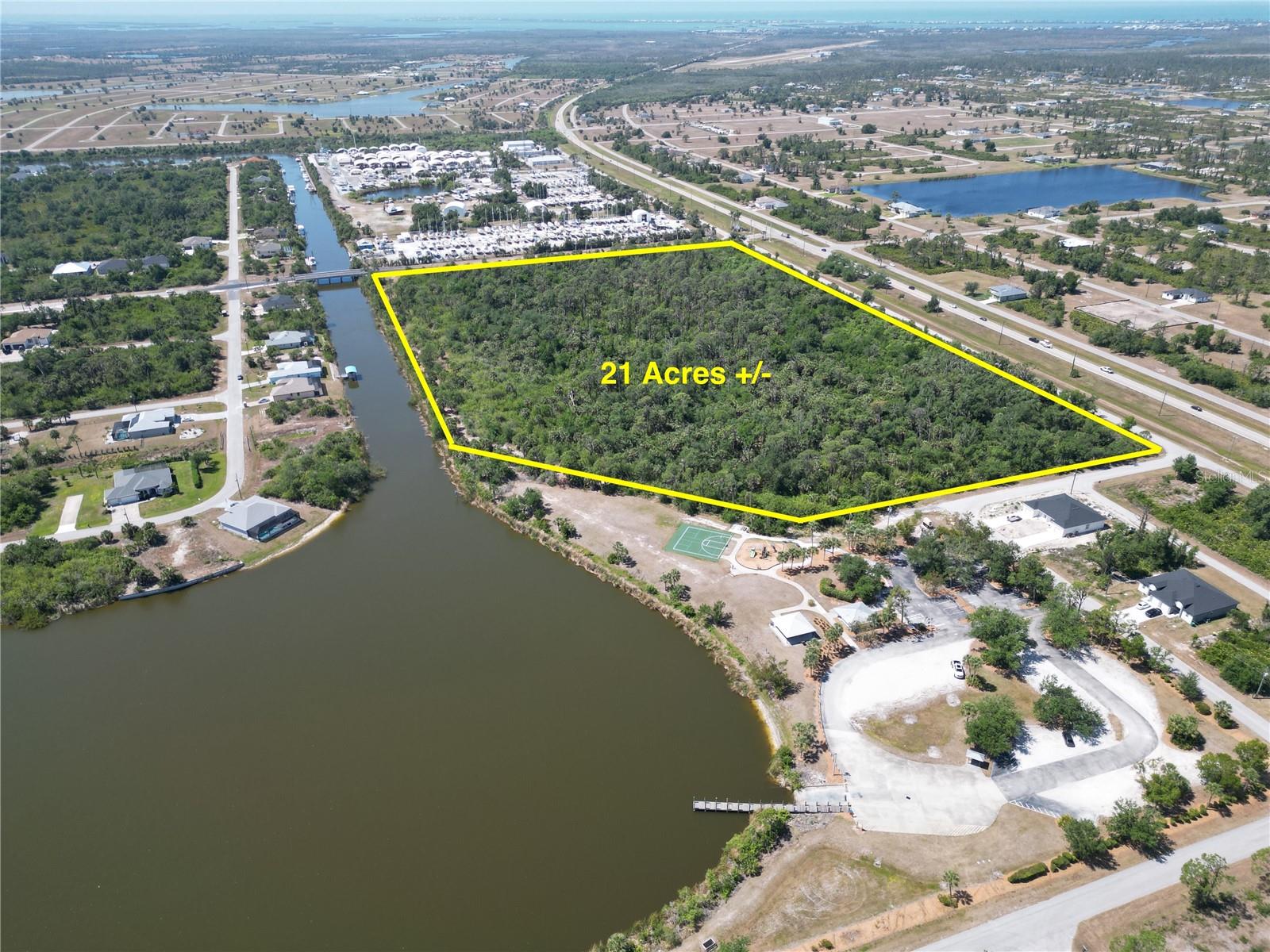 PORT CHARLOTTE SEC 085 - Land