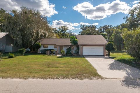 Photo of 618 3rd Street NE, Fort Meade, FL 33841 (MLS # P4937330)