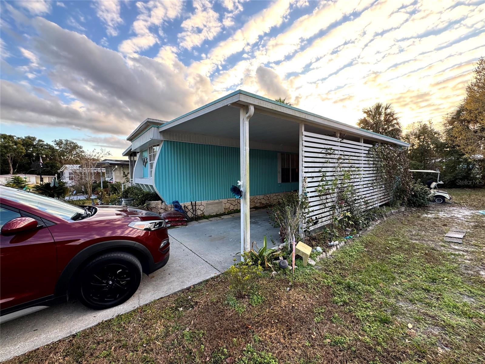 2577 BROOKSIDE CIRCLE