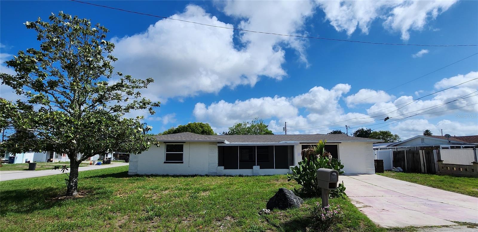 PALM TERRACE ESTATES - Residential