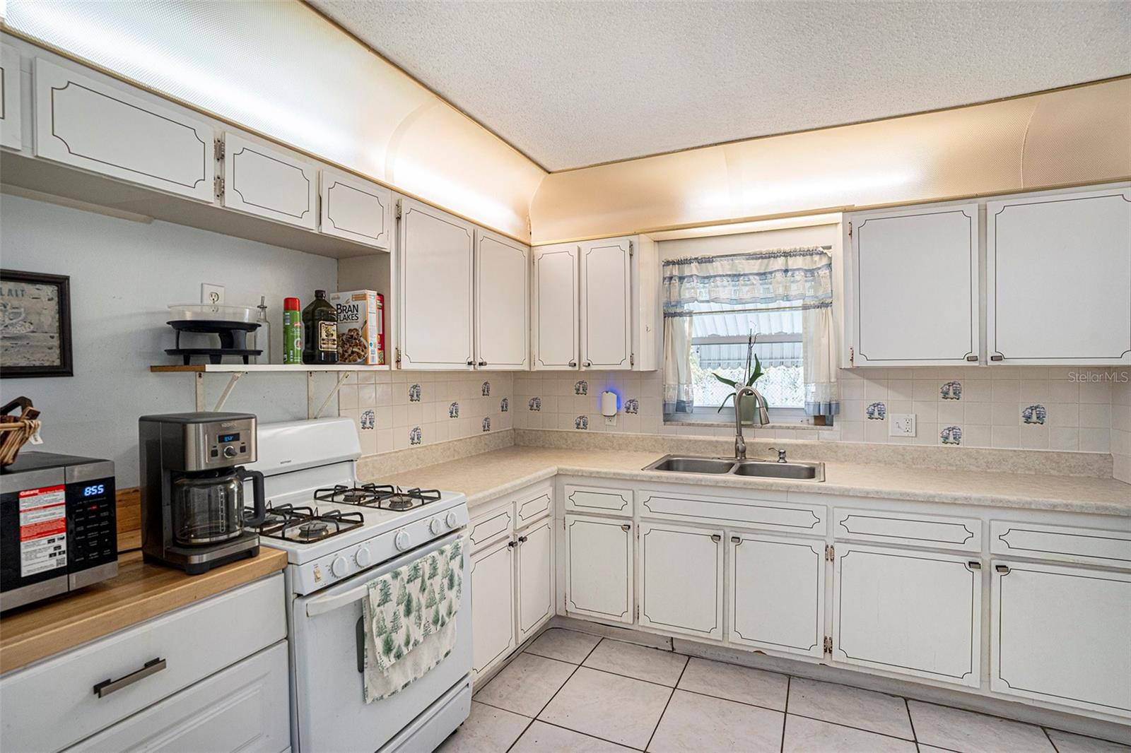 SPRINGWOOD VILLAS - Residential