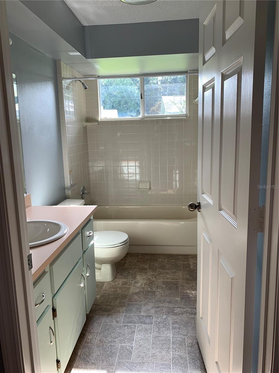 OAK RUN NBRHD 05 - Residential Lease