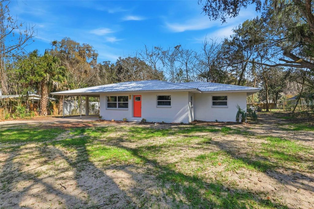 Photo of 311 SE 73rd Terrace, Gainesville, FL 32641 (MLS # GC537525)