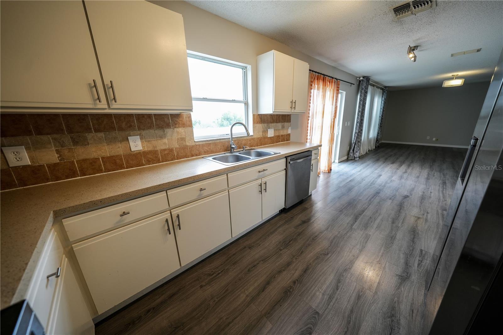 SKYRIDGE VALLEY PH 01 - Residential Lease