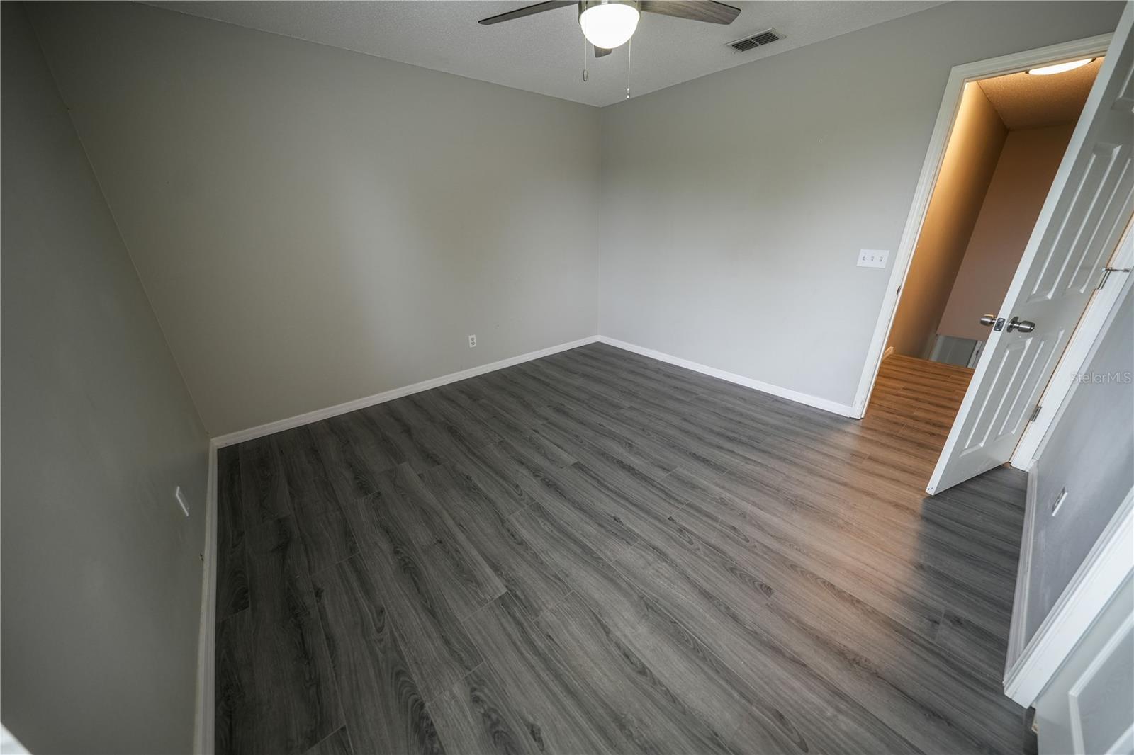 SKYRIDGE VALLEY PH 01 - Residential Lease