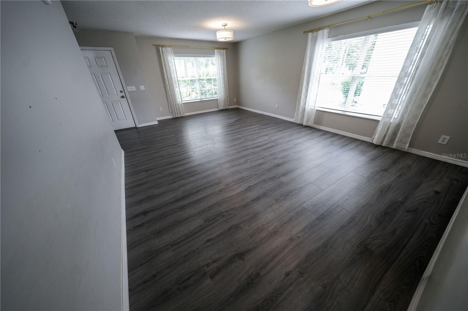 SKYRIDGE VALLEY PH 01 - Residential Lease