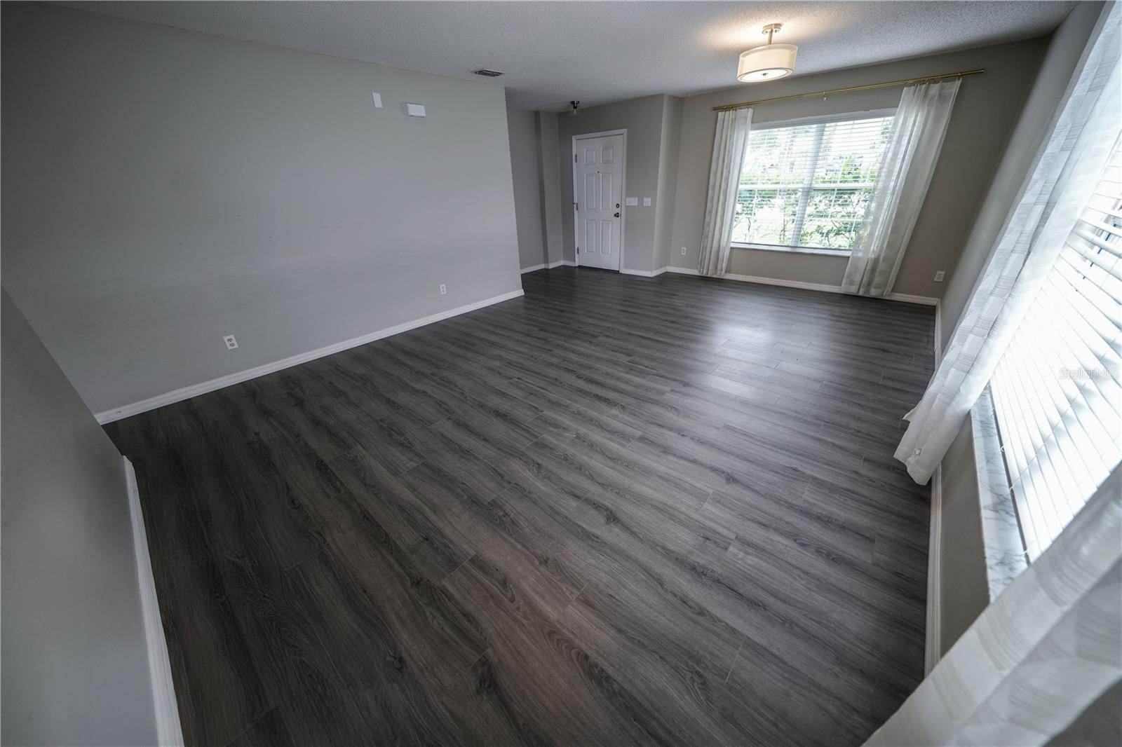 SKYRIDGE VALLEY PH 01 - Residential Lease