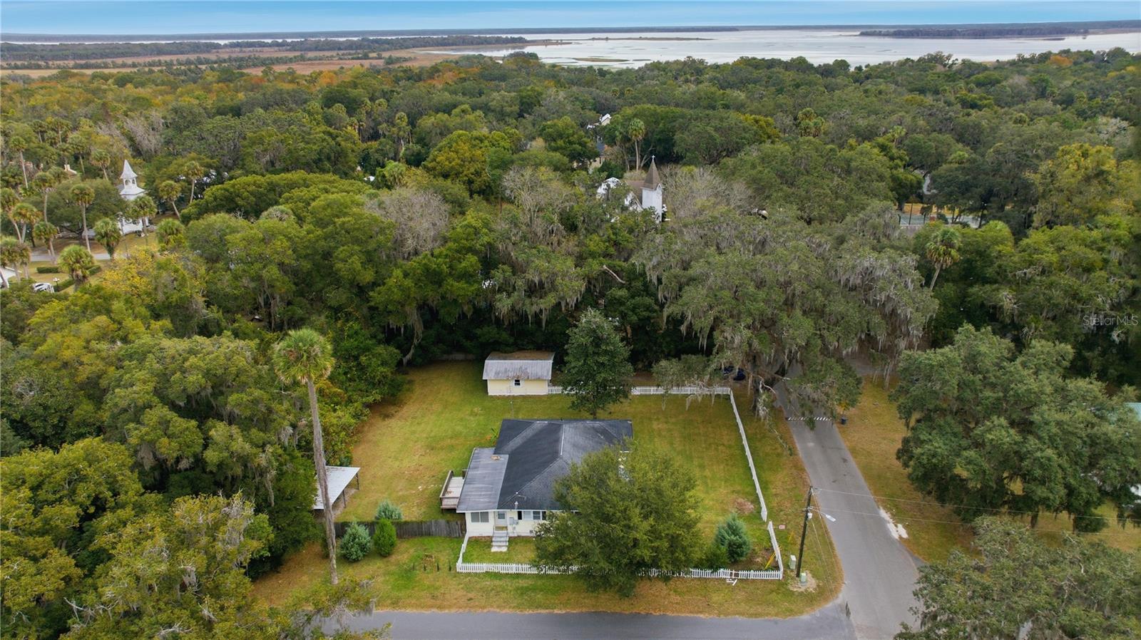 MACKINTOSH - Residential