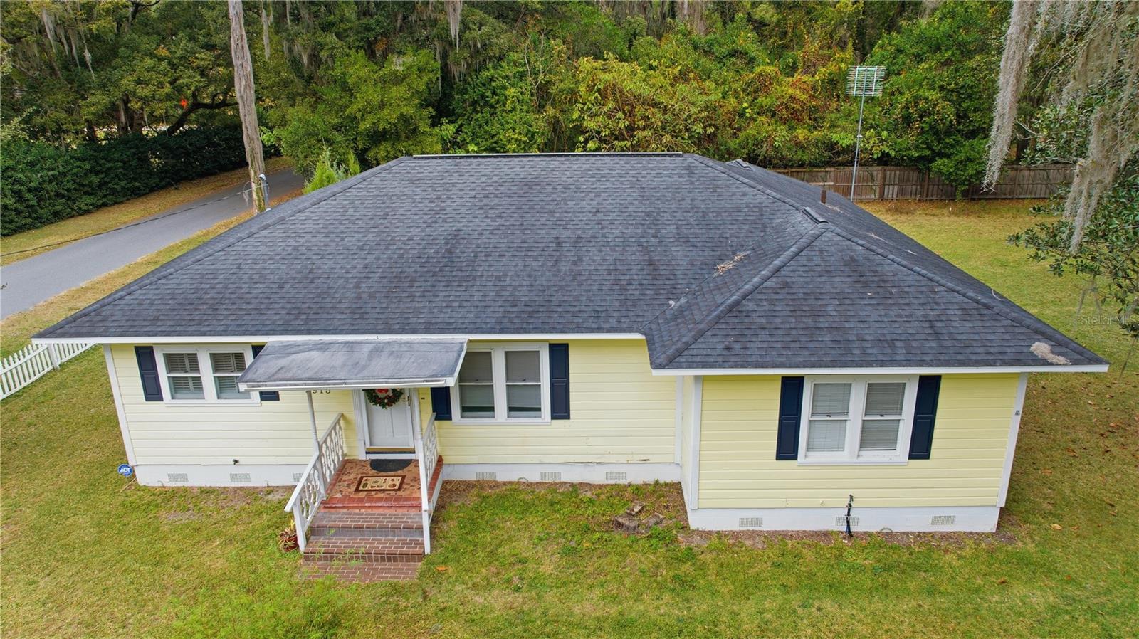 MACKINTOSH - Residential