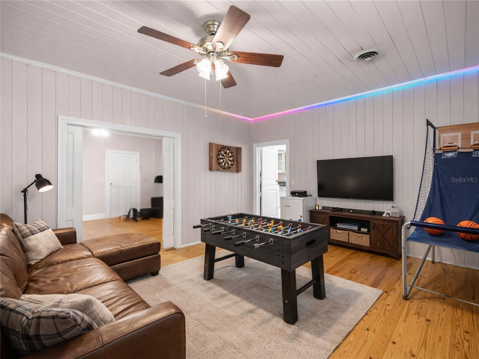 MACKINTOSH - Residential