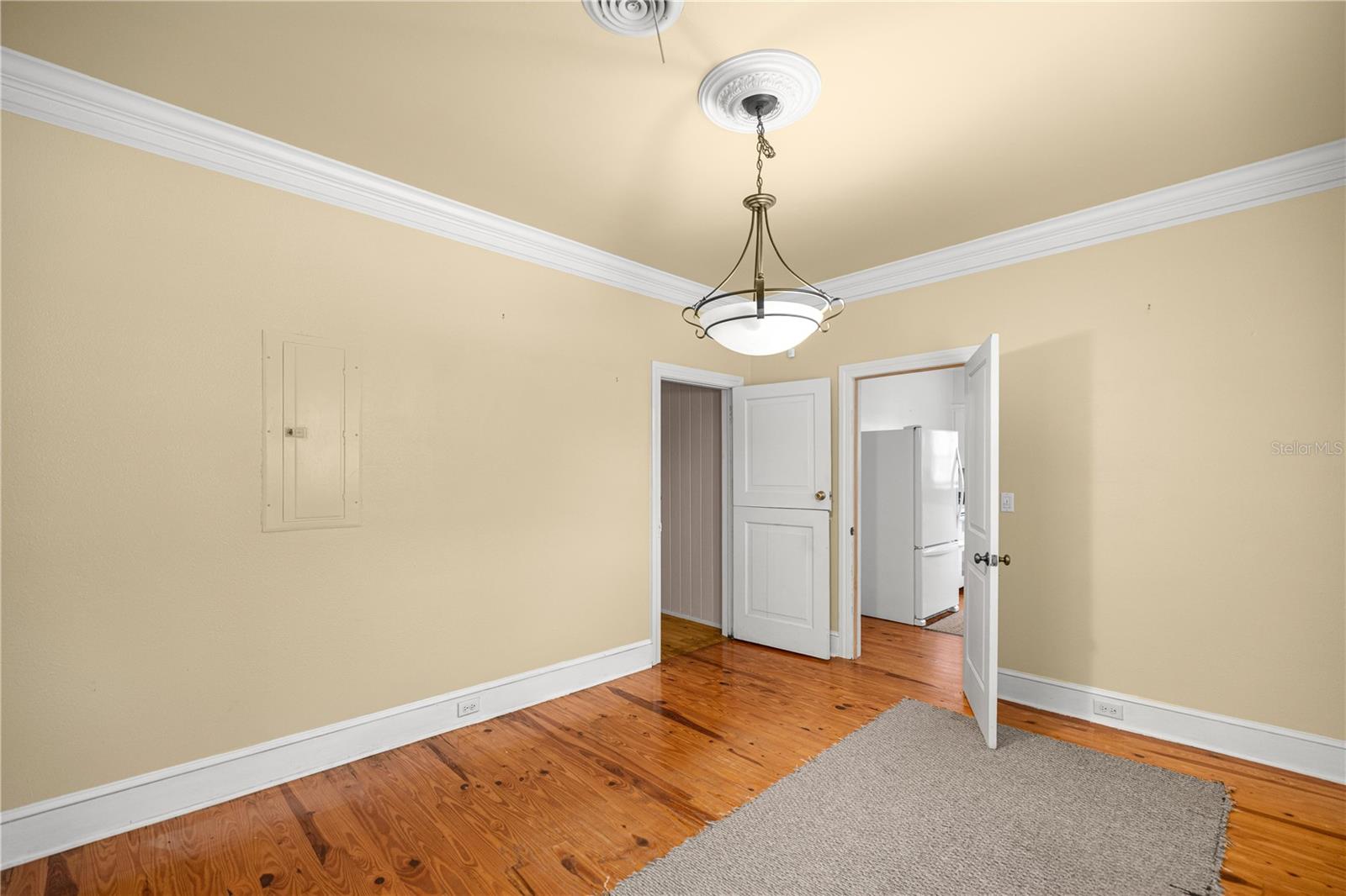 MACKINTOSH - Residential