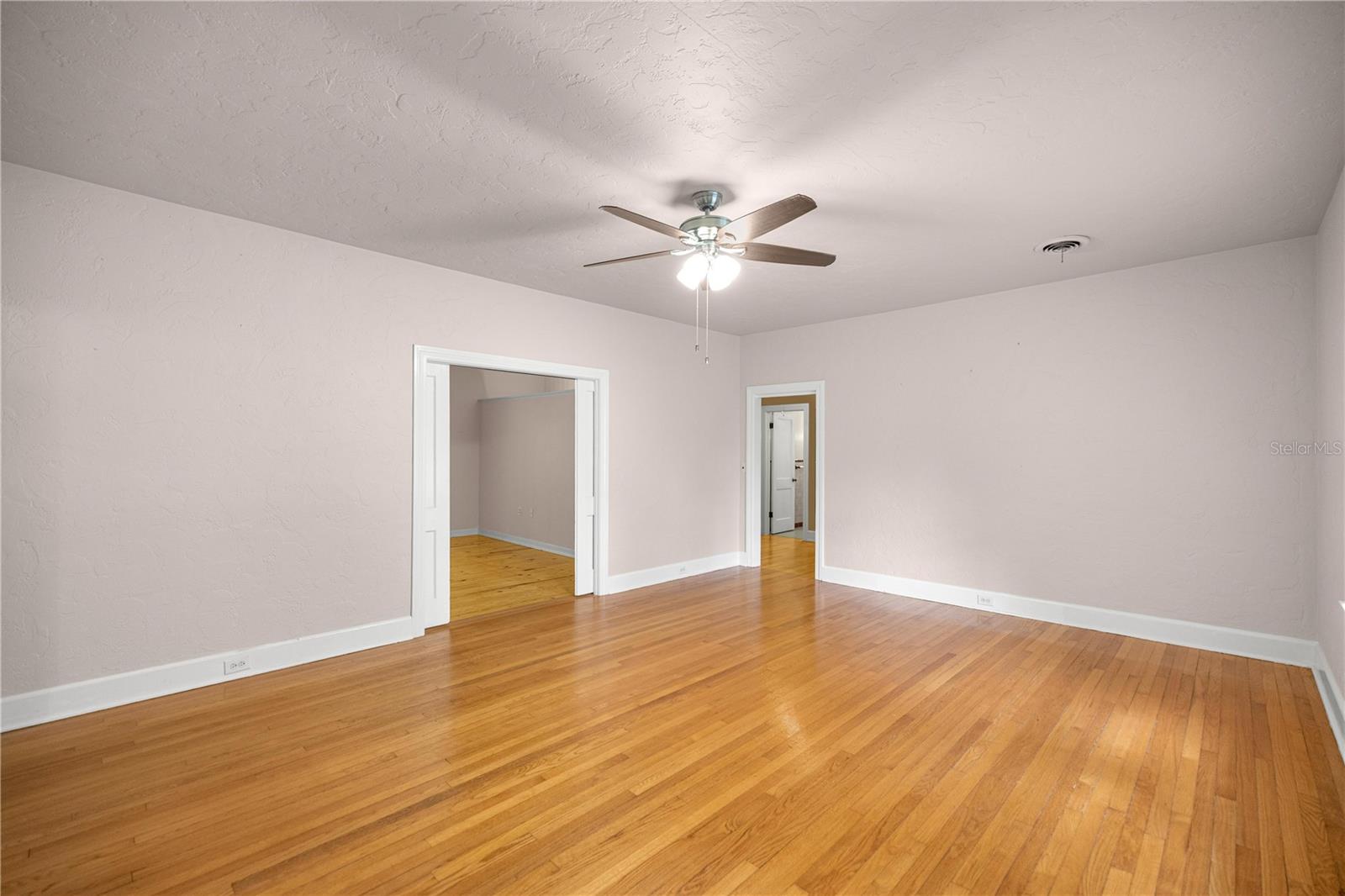 MACKINTOSH - Residential