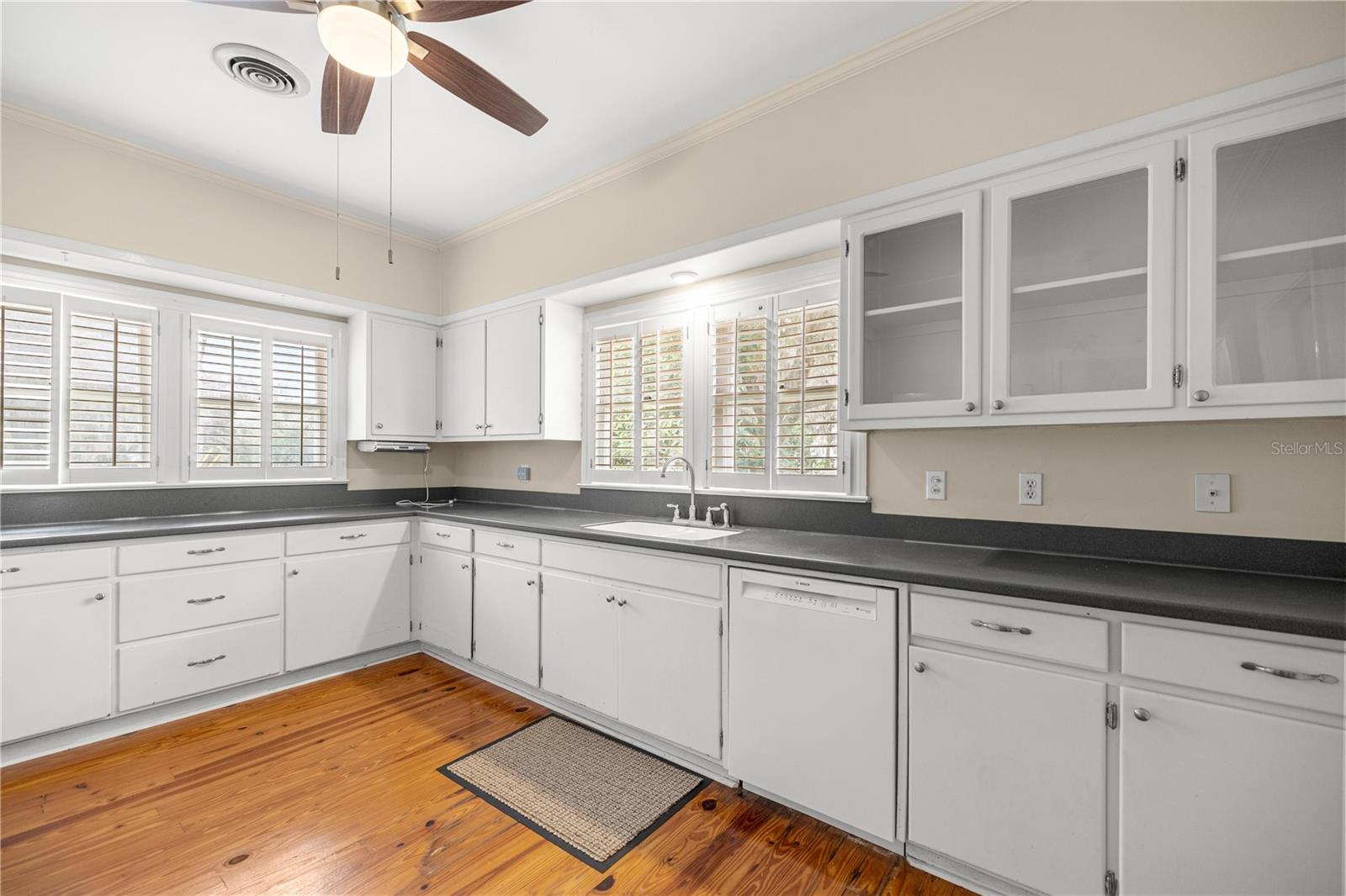 MACKINTOSH - Residential