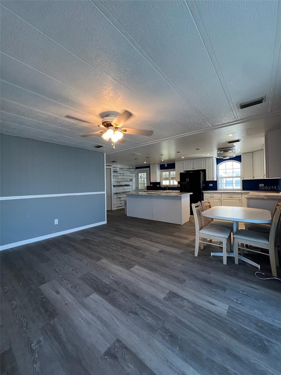 SENATE MANOR UNREC - Residential