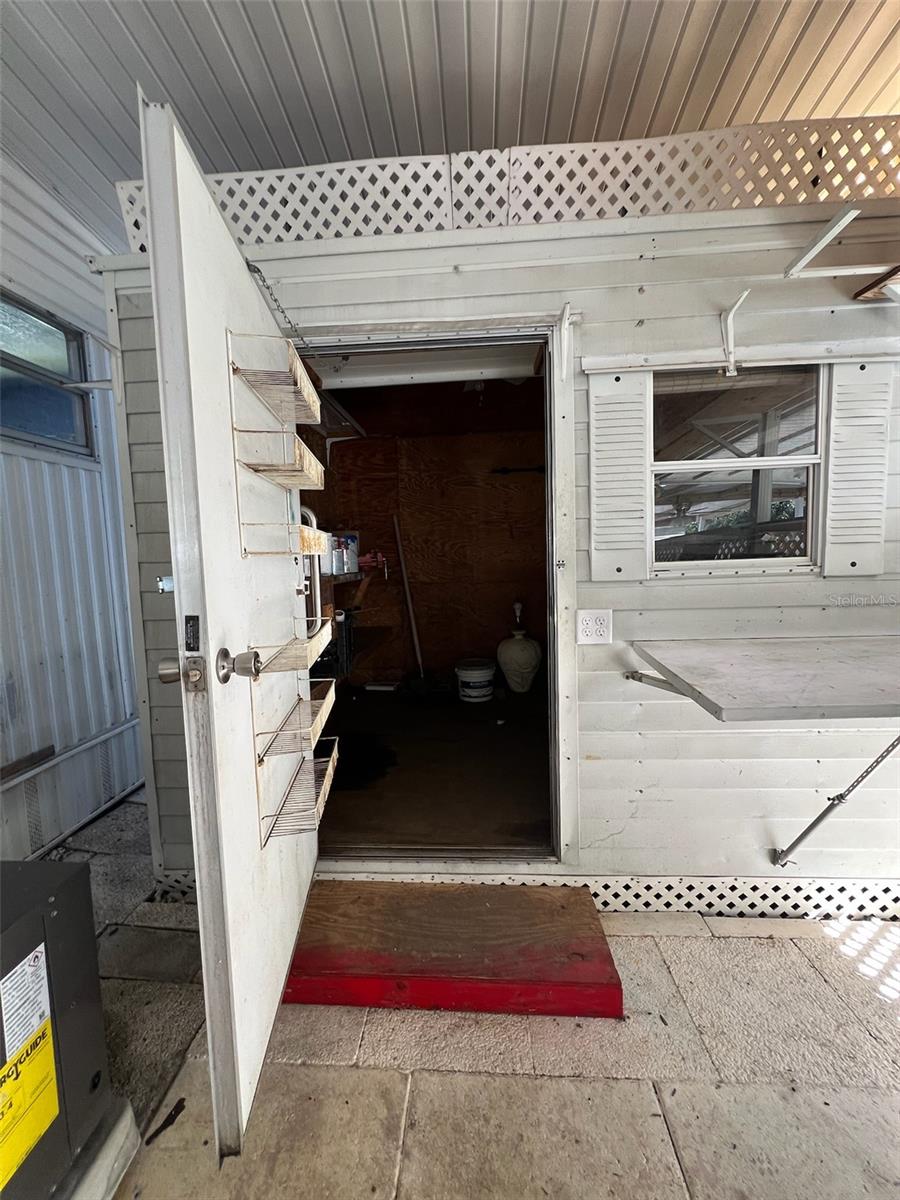 SENATE MANOR UNREC - Residential