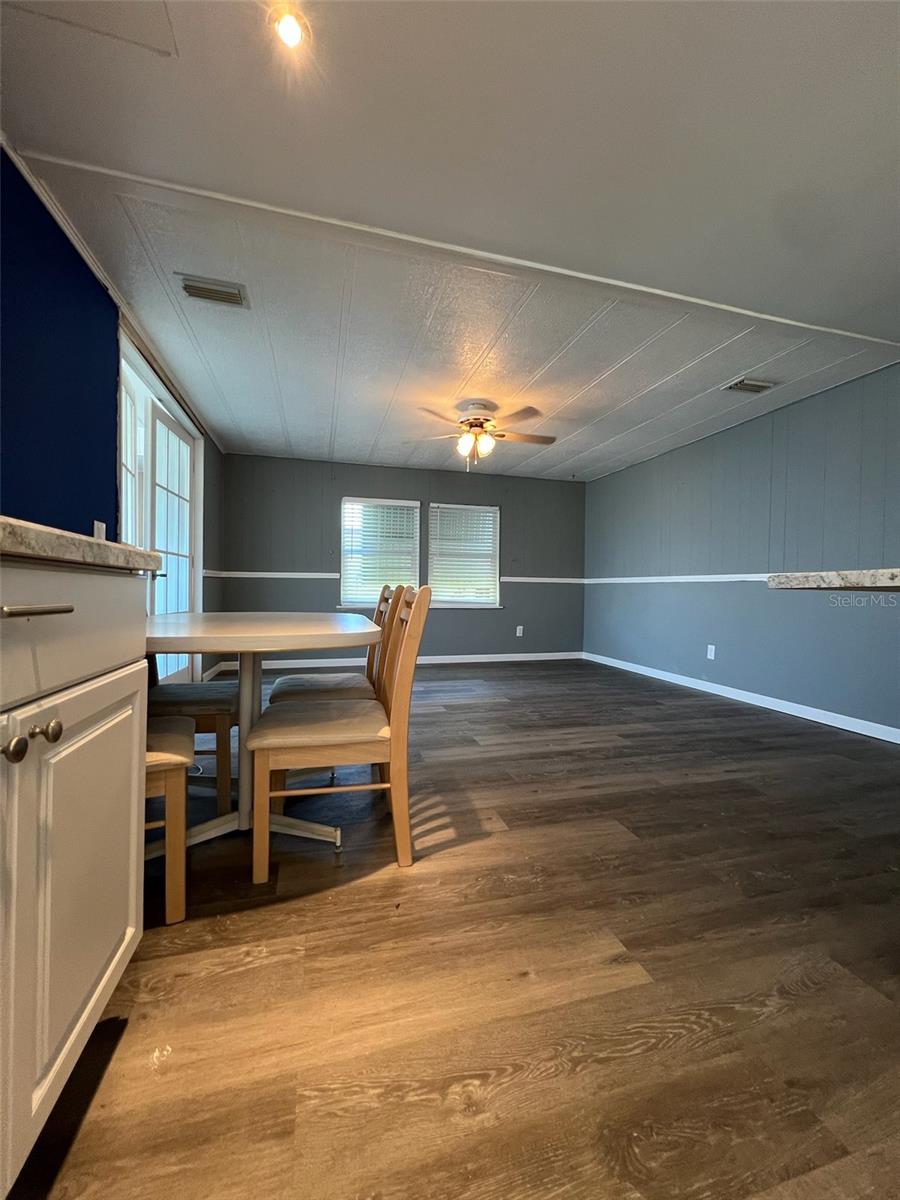 SENATE MANOR UNREC - Residential