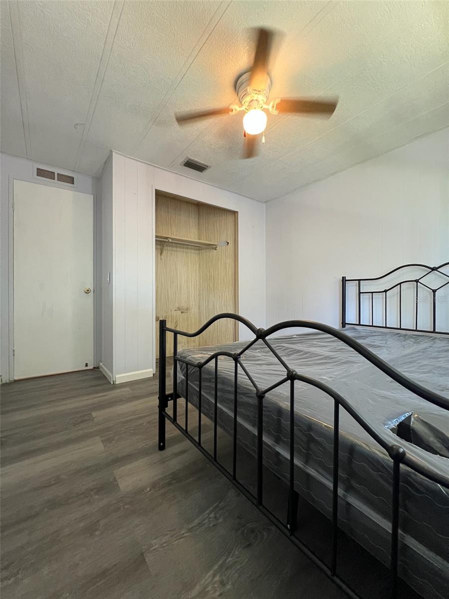 SENATE MANOR UNREC - Residential