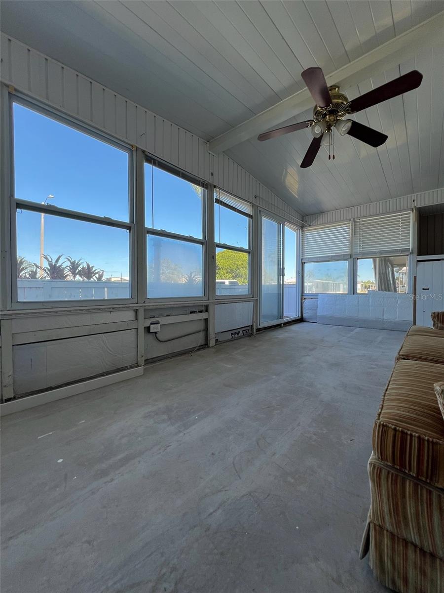 SENATE MANOR UNREC - Residential