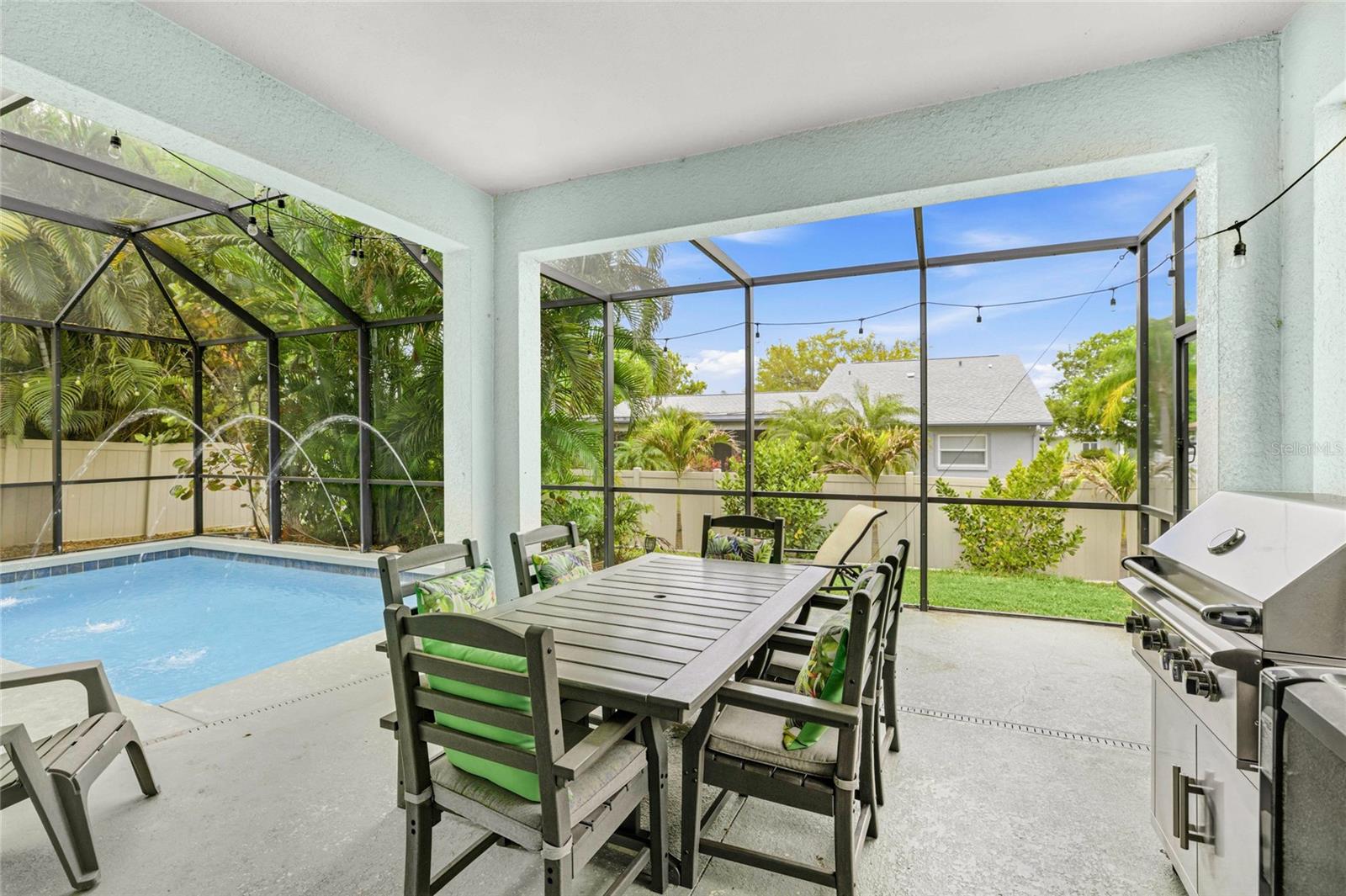 OAK VISTAS - Residential