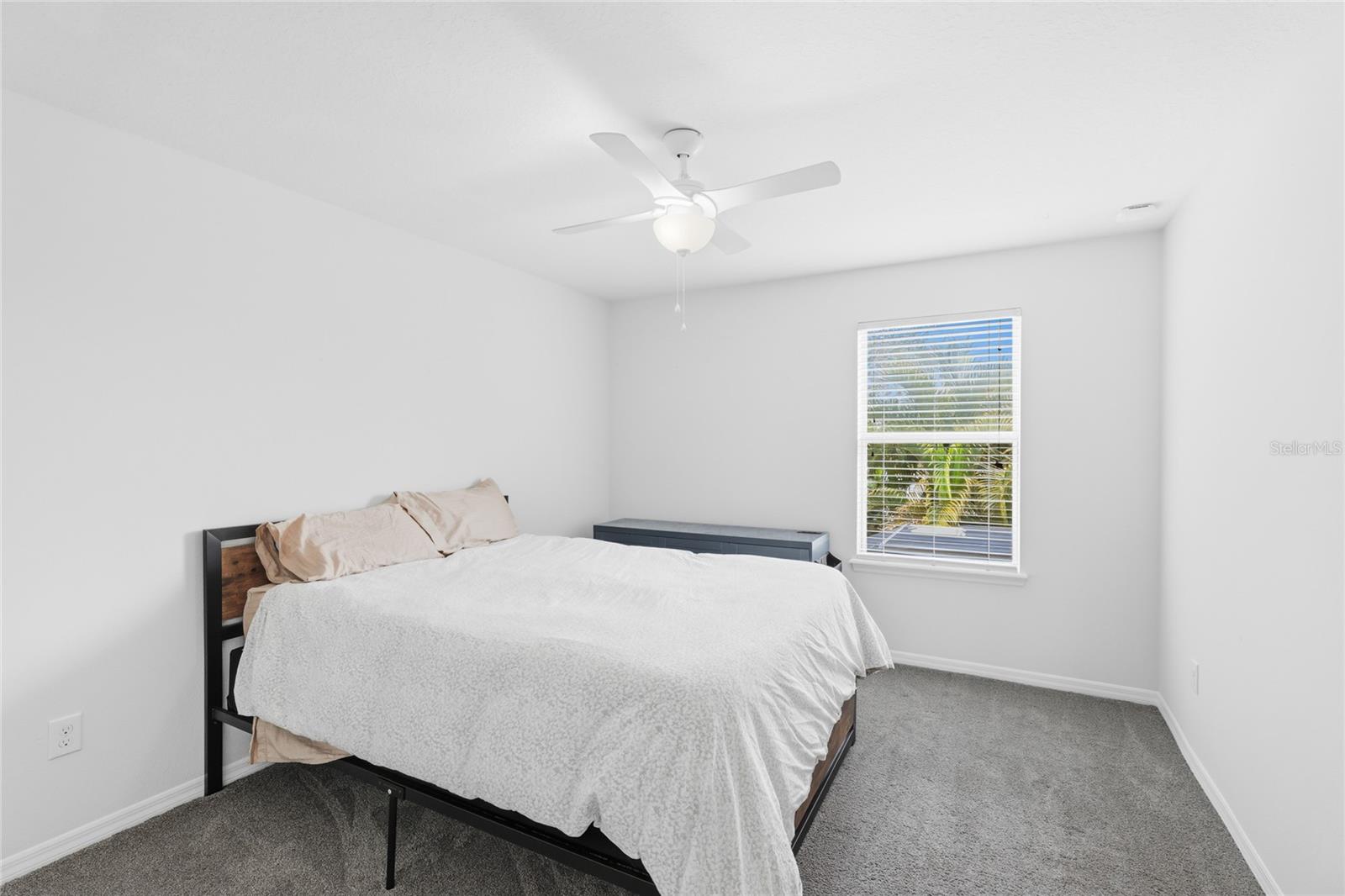 OAK VISTAS - Residential