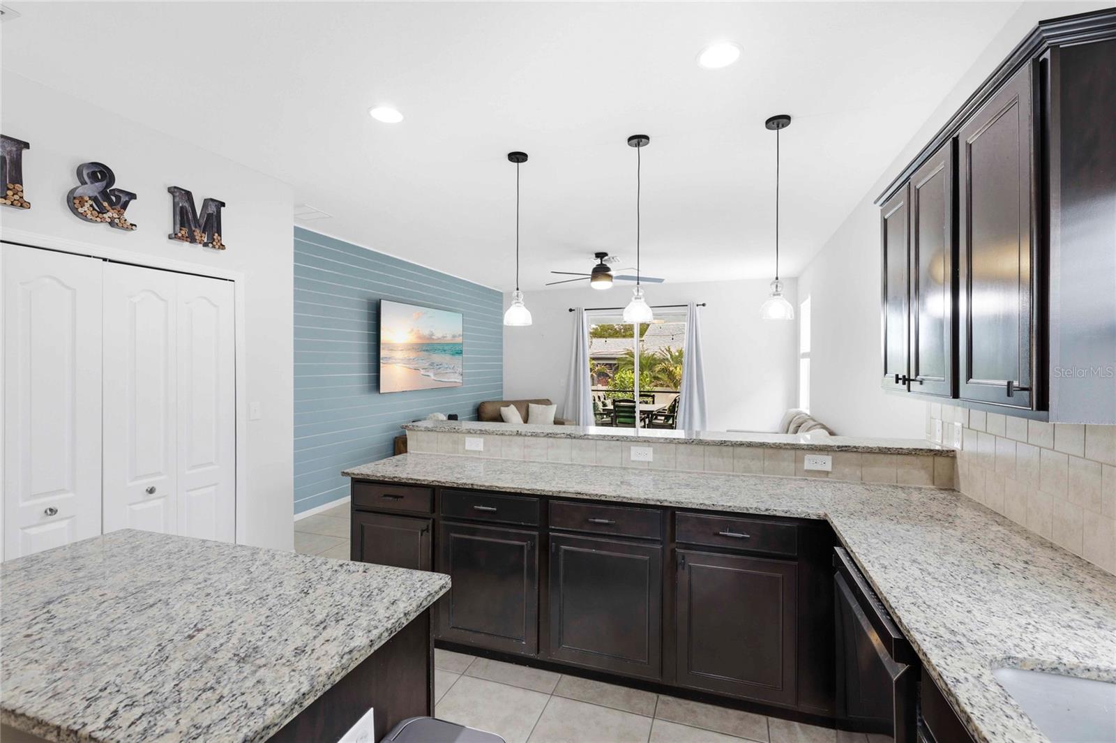 OAK VISTAS - Residential