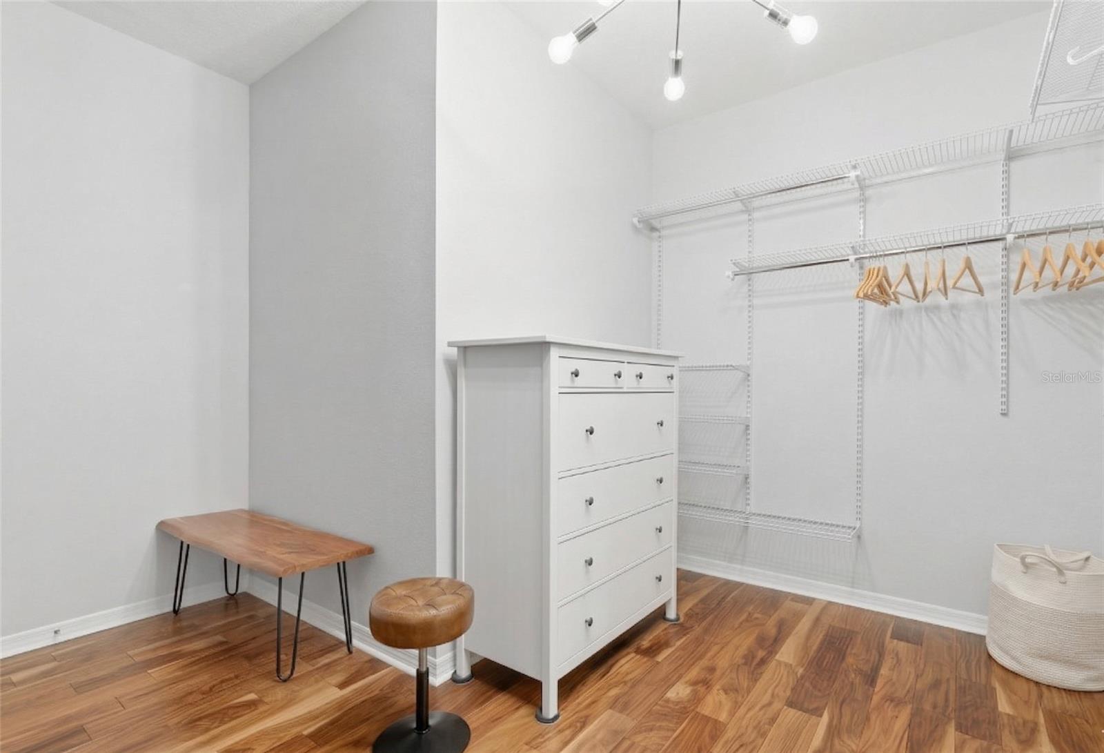 OAK VISTAS - Residential