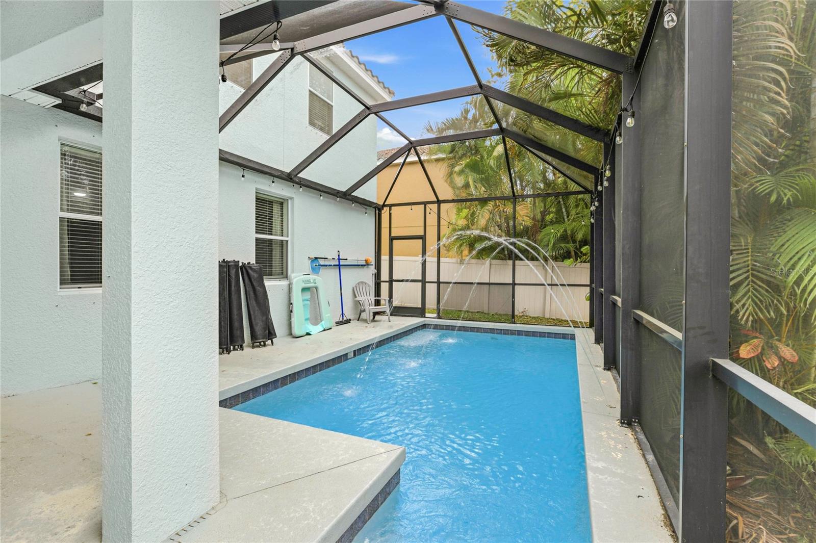 OAK VISTAS - Residential