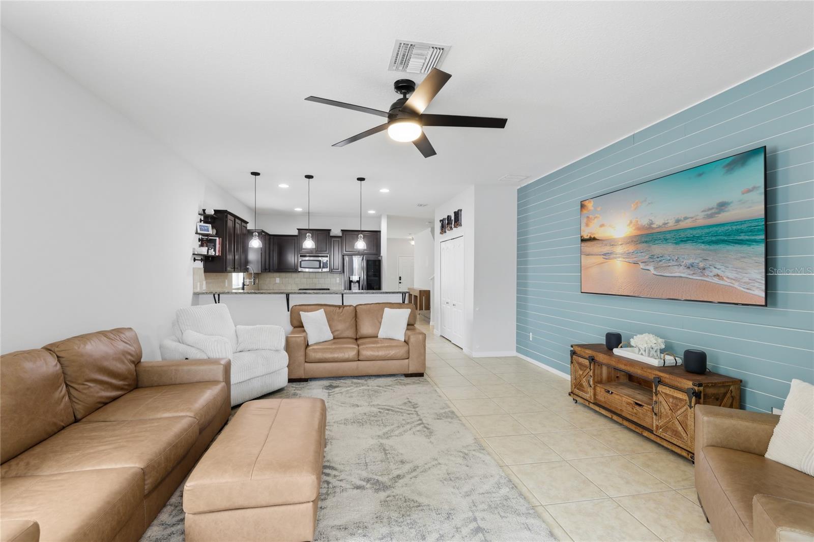 OAK VISTAS - Residential