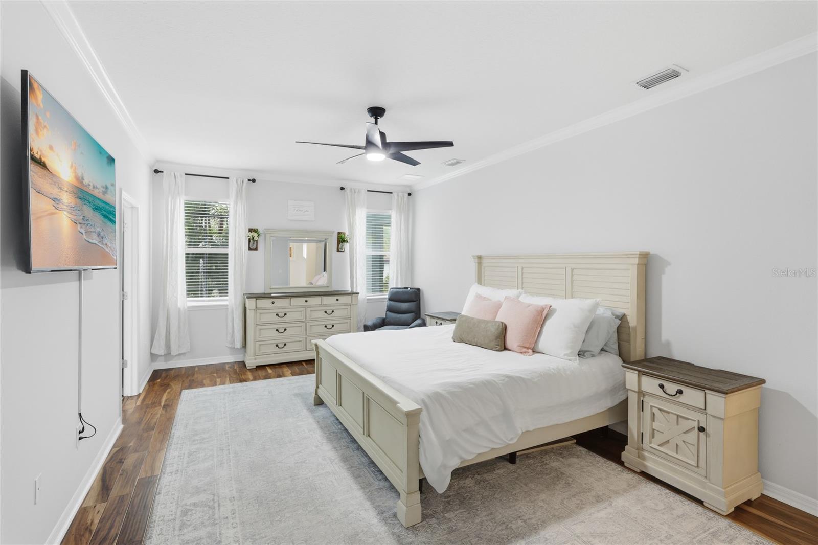 OAK VISTAS - Residential