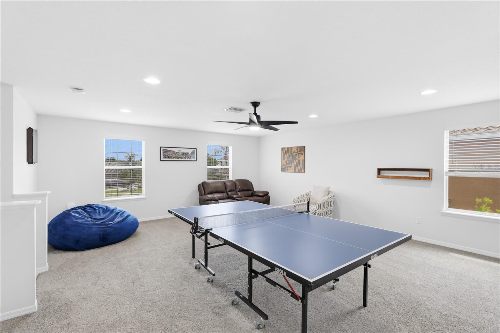 OAK VISTAS - Residential