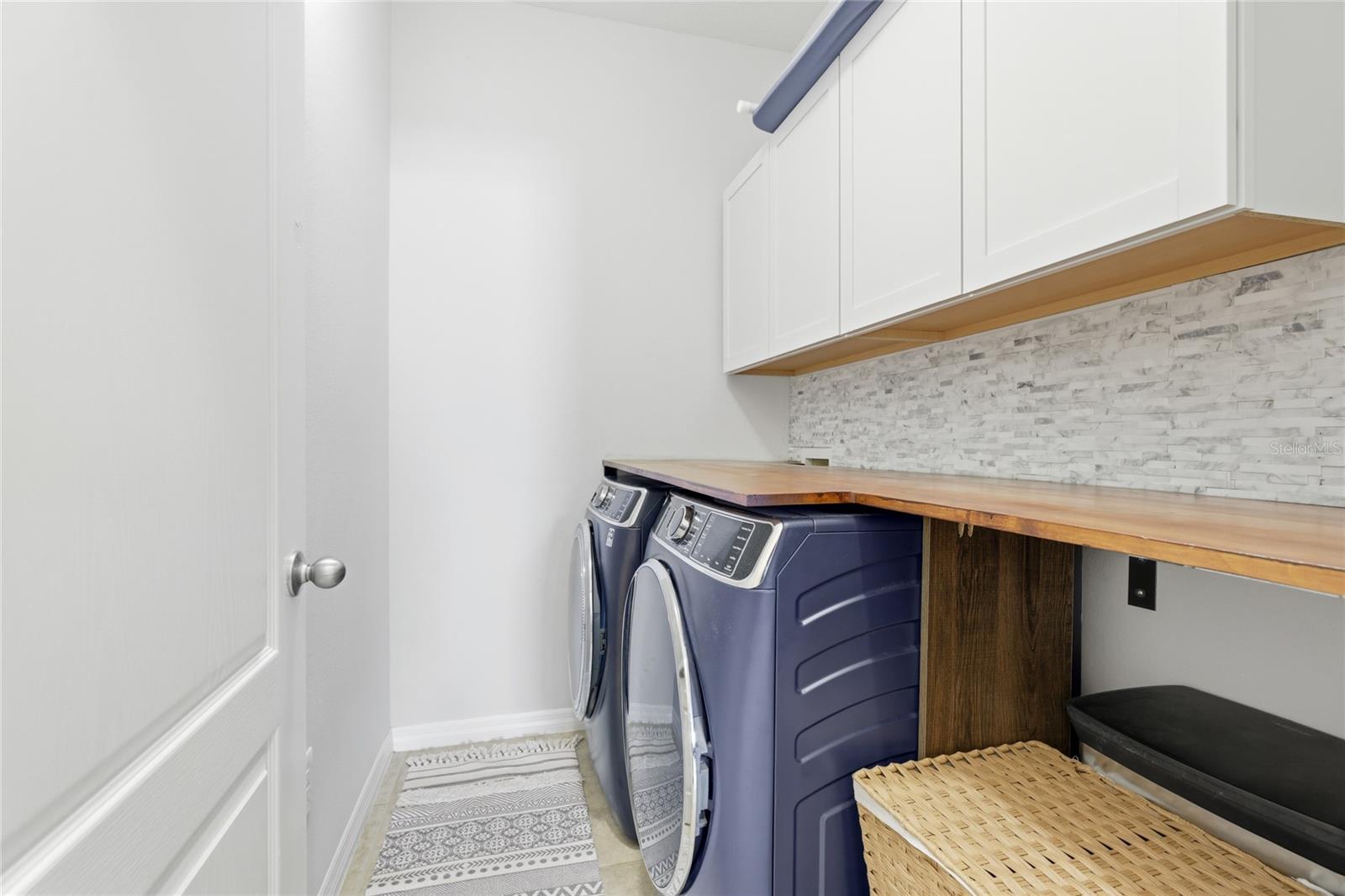 OAK VISTAS - Residential