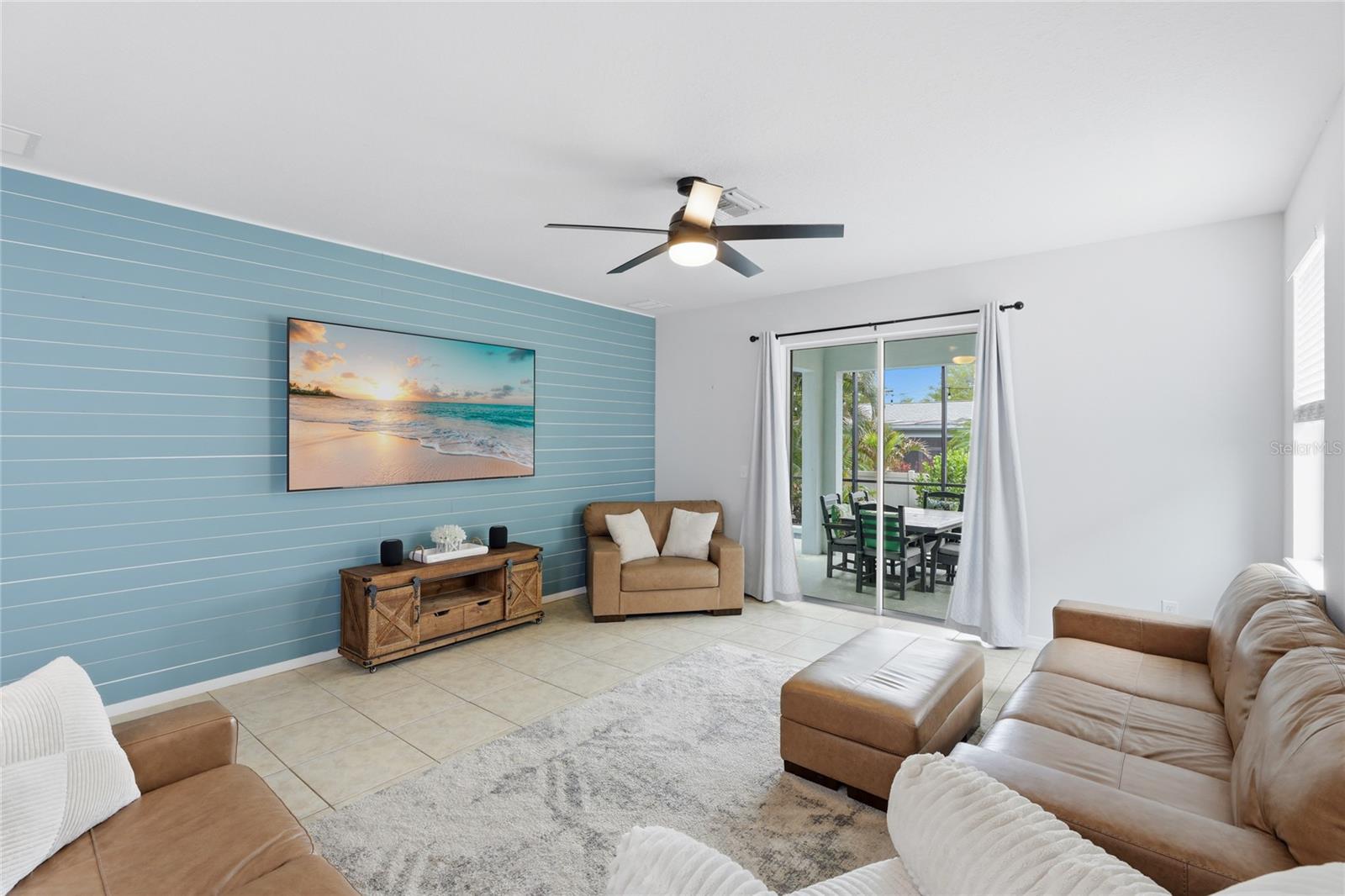 OAK VISTAS - Residential