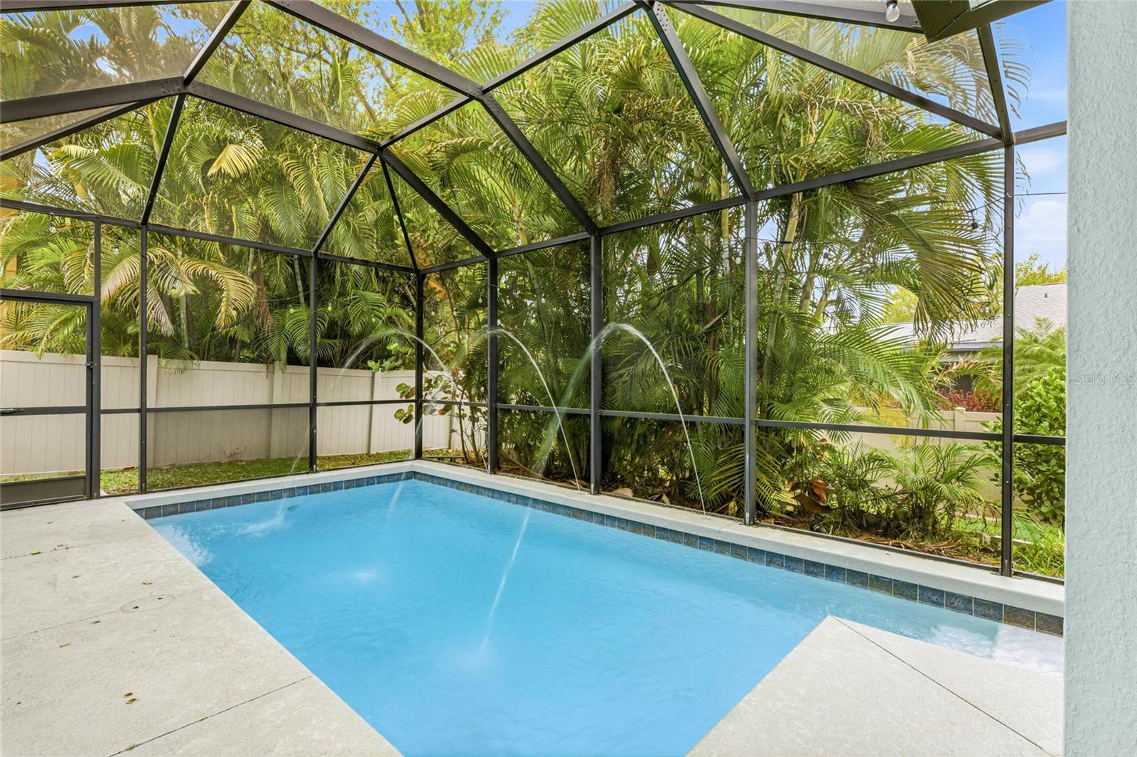 OAK VISTAS - Residential