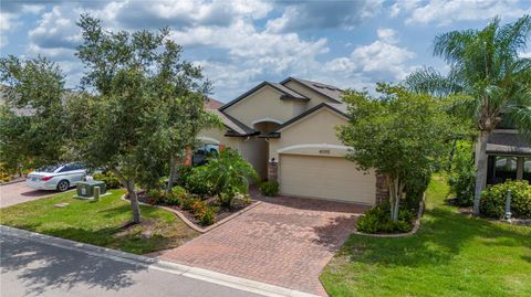 A home in PUNTA GORDA