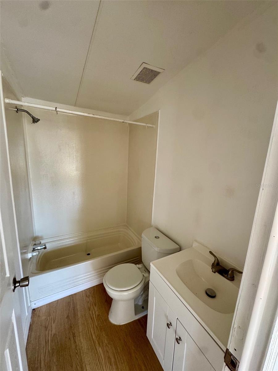 ANGUS VALLEY - Residential