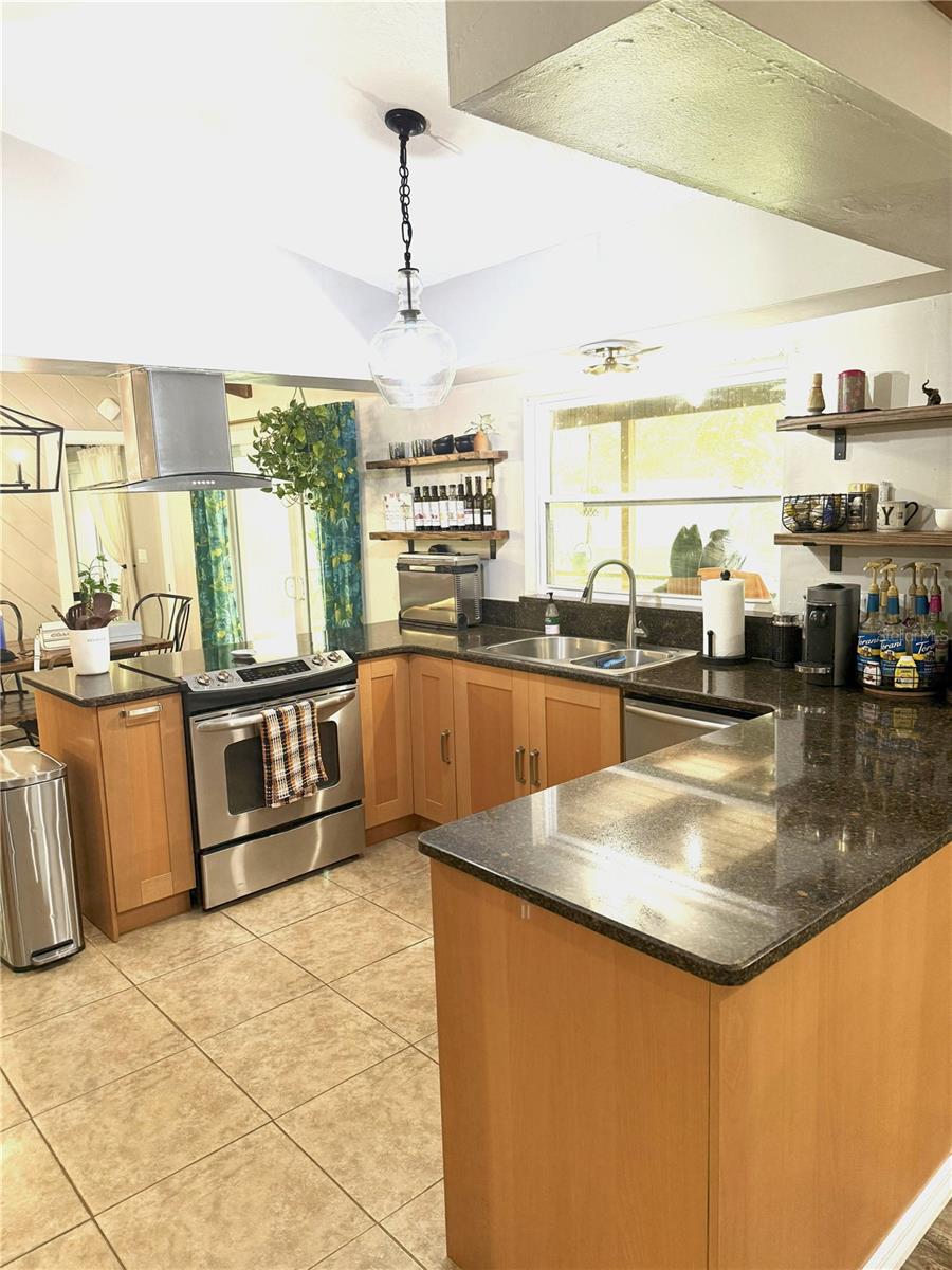 SABAL POINT AMD - Residential