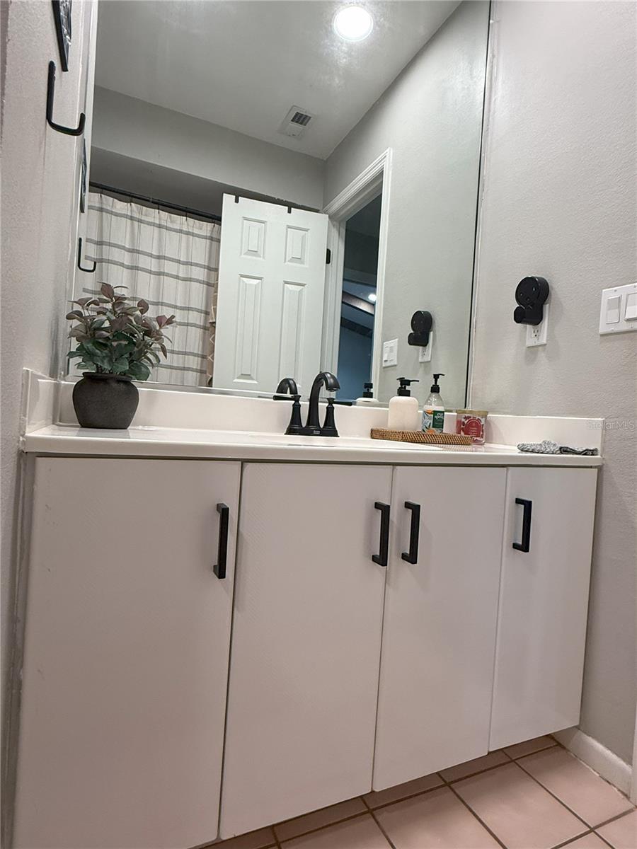 SABAL POINT AMD - Residential
