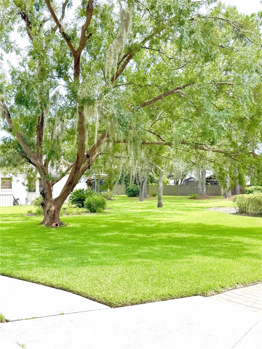 SABAL POINT AMD - Residential