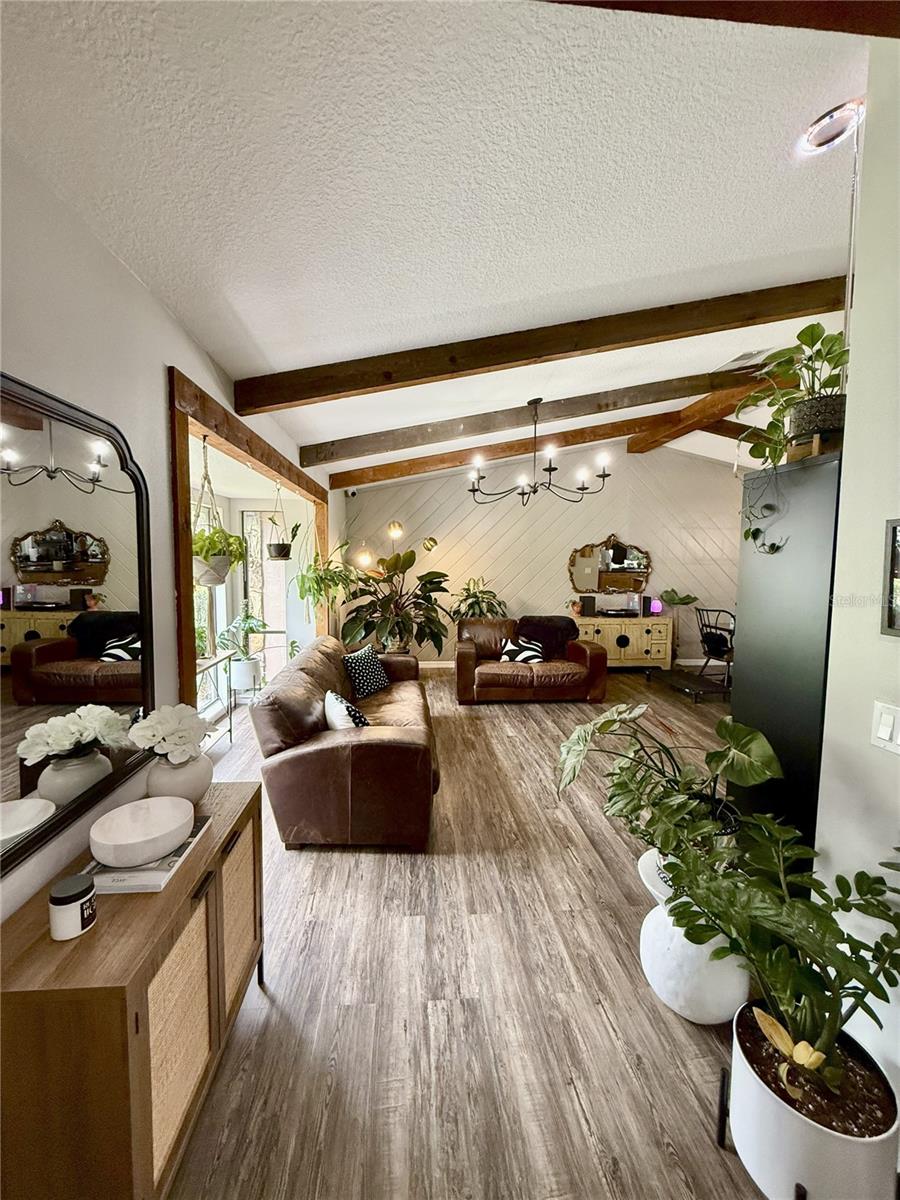 SABAL POINT AMD - Residential